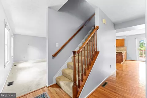 Entry Way - 1108 Crestview Dr, Annapolis, MD 21409 photo 1 of 5