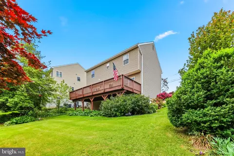 Exterior - 1108 Crestview Dr, Annapolis, MD 21409 photo 7 of 9