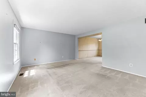 Living - 1108 Crestview Dr, Annapolis, MD 21409 photo 1 of 6