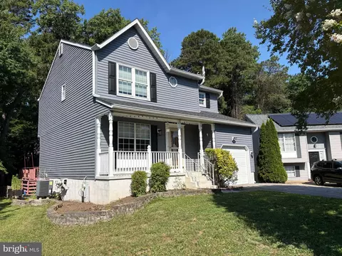 330 Nature Walk Ln, Pasadena, MD 21122