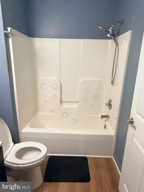Bath - 3523 Spring Rd, Laurel, MD 20724 photo 1 of 3