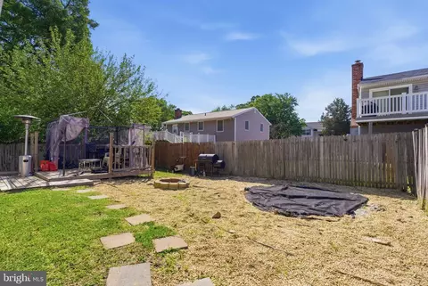 Exterior - 761 207th St, Pasadena, MD 21122 photo 6 of 10