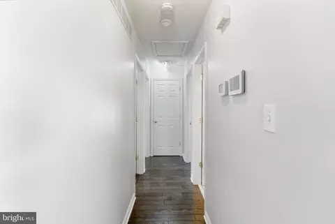 Entry Way - 761 207th St, Pasadena, MD 21122 photo 4 of 7