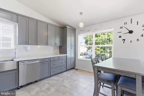 Kitchen - 761 207th St, Pasadena, MD 21122 photo 2 of 3