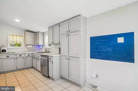 Kitchen - 1217 Pine Ave, Shady Side, MD 20764 photo 5 of 6