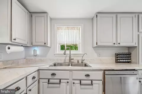 Kitchen - 1217 Pine Ave, Shady Side, MD 20764 photo 2 of 6