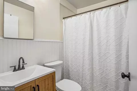 Bath - 1217 Pine Ave, Shady Side, MD 20764 photo 4 of 4