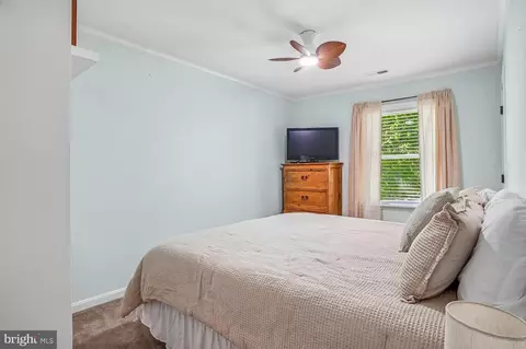 Bedroom - 1217 Pine Ave, Shady Side, MD 20764 photo 16 of 20