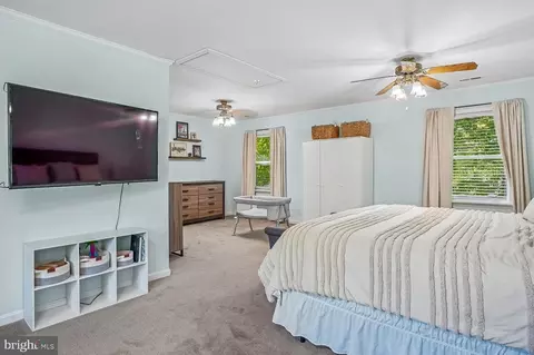 Bedroom - 1217 Pine Ave, Shady Side, MD 20764 photo 11 of 20