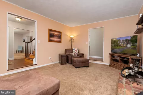 Living - 8376 Albacore Dr, Pasadena, MD 21122 photo 5 of 5