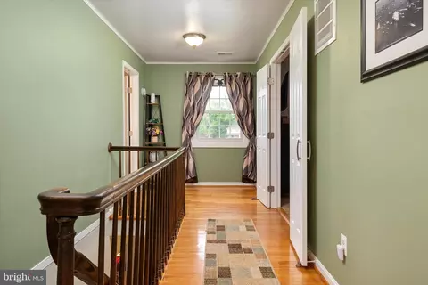 Entry Way - 8376 Albacore Dr, Pasadena, MD 21122 photo 6 of 6