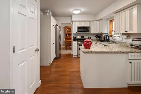Kitchen - 8376 Albacore Dr, Pasadena, MD 21122 photo 3 of 3