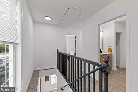 Entry Way - 771 209th St, Pasadena, MD 21122 photo 5 of 7