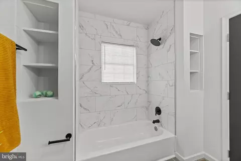 Bath - 771 209th St, Pasadena, MD 21122 photo 5 of 5