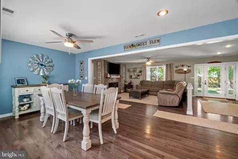 603 Nathans Way, Pasadena, MD 21122 photo 13
