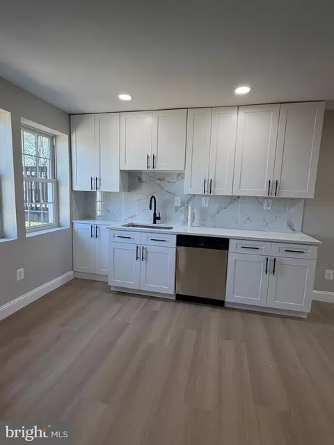 Kitchen - 212 W Riverview Rd, Baltimore, MD 21225 photo 1 of 2
