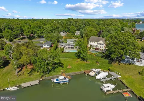 View/Area - 3706 Thomas Point Rd, Annapolis, MD 21403 photo 8 of 8
