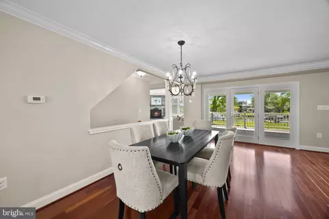 Dining - 3706 Thomas Point Rd, Annapolis, MD 21403 photo 2 of 2