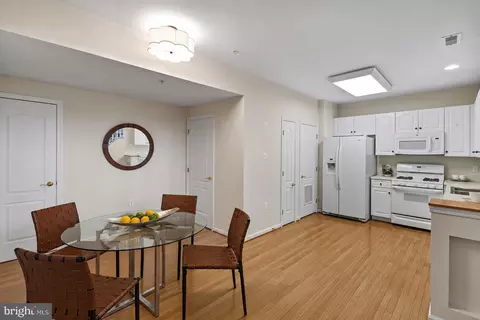 Dining - 2002 Dakota Pl #2A, Annapolis, MD 21403 photo 1 of 2