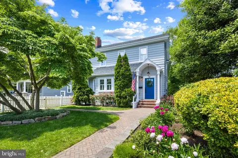 712 Chesapeake Ave, Annapolis, MD 21403