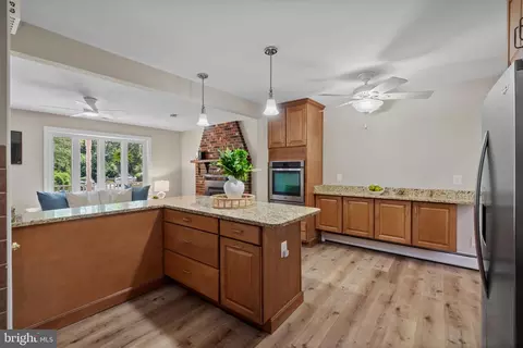 Kitchen - 516 Sylvan Way, Pasadena, MD 21122 photo 7 of 7