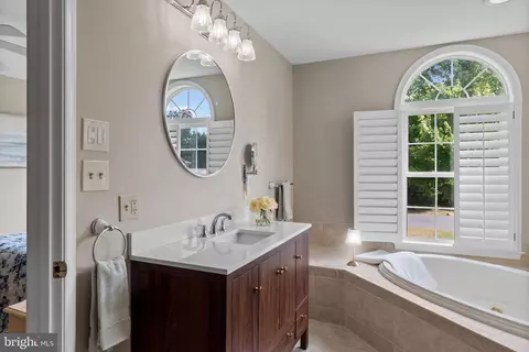 Bath - 516 Sylvan Way, Pasadena, MD 21122 photo 3 of 5