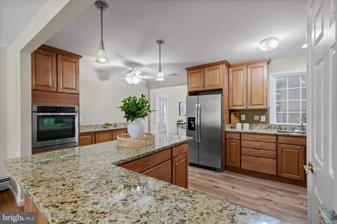 Kitchen - 516 Sylvan Way, Pasadena, MD 21122 photo 2 of 7