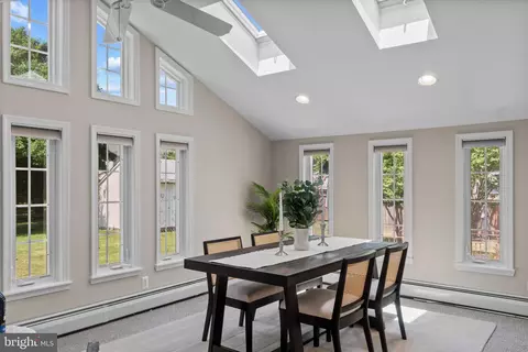 Dining - 516 Sylvan Way, Pasadena, MD 21122 photo 3 of 7