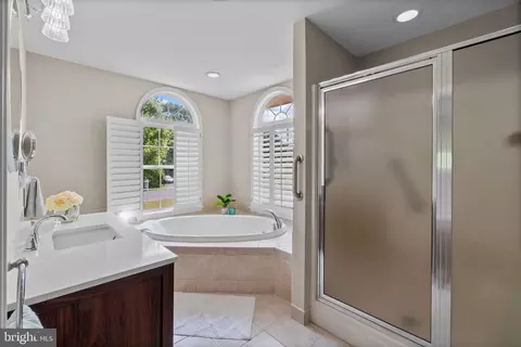 Bath - 516 Sylvan Way, Pasadena, MD 21122 photo 2 of 5