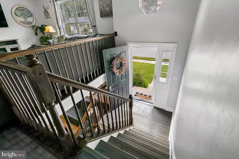Entry Way - 7864 Dero, Pasadena, MD 21122 photo 1 of 4