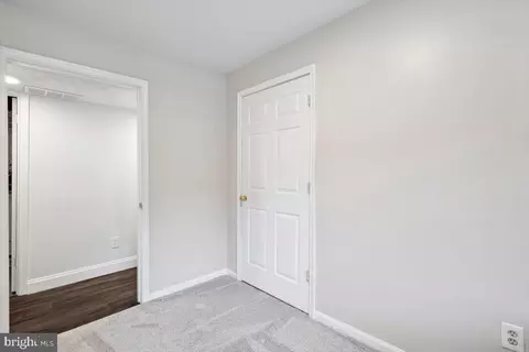 Entry Way - 7864 Dero, Pasadena, MD 21122 photo 4 of 4