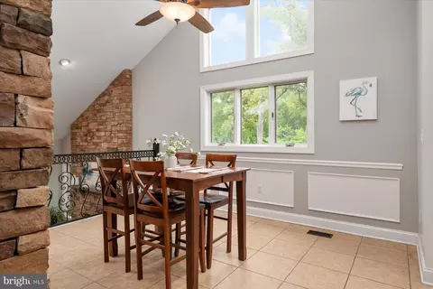 Dining - 148 Waldo Rd, Pasadena, MD 21122 photo 1 of 2