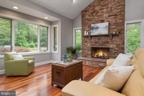 Living - 148 Waldo Rd, Pasadena, MD 21122 photo 1 of 3