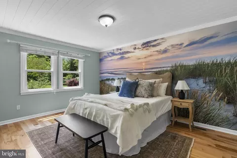 Bedroom - 1010 Smith Dr, Arnold, MD 21012 photo 1 of 3