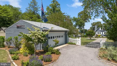 Exterior - 1010 Smith Dr, Arnold, MD 21012 photo 2 of 5