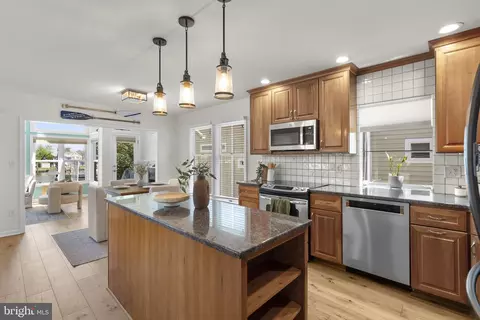 Kitchen - 1010 Smith Dr, Arnold, MD 21012 photo 3 of 3
