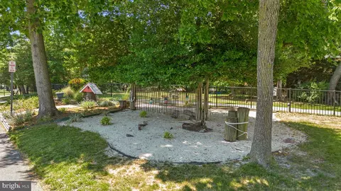 Exterior - 1010 Smith Dr, Arnold, MD 21012 photo 5 of 5