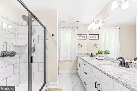Bath - 1402 Insey Rd, Annapolis, MD 21409 photo 2 of 6