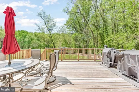 Exterior - 1402 Insey Rd, Annapolis, MD 21409 photo 6 of 7