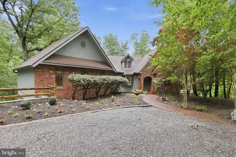 2809 Clove Ln, Edgewater, MD 21037