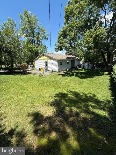 Exterior - 456 Henryton S, Laurel, MD 20724 photo 3 of 3