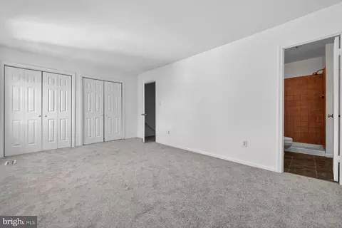 Bedroom - 1610 E Bancroft Ln, Crofton, MD 21114 photo 2 of 9
