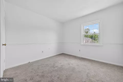 Bedroom - 1610 E Bancroft Ln, Crofton, MD 21114 photo 8 of 9