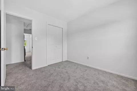 Bedroom - 1610 E Bancroft Ln, Crofton, MD 21114 photo 5 of 9