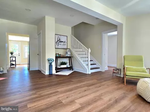 261 Arundel Rd, Pasadena, MD 21122