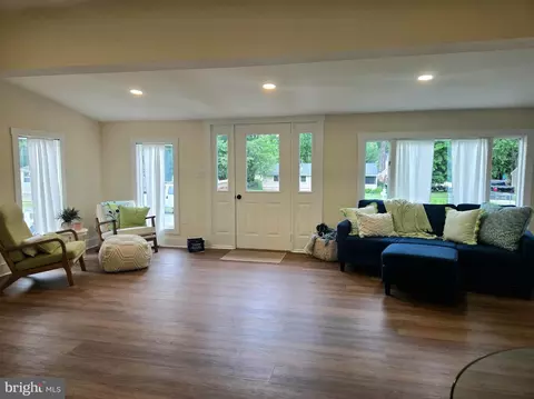 Living - 261 Arundel Rd, Pasadena, MD 21122 photo 1 of 4