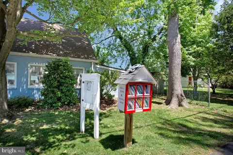 Exterior - 962 Main St, Deale, MD 20751 photo 10 of 10