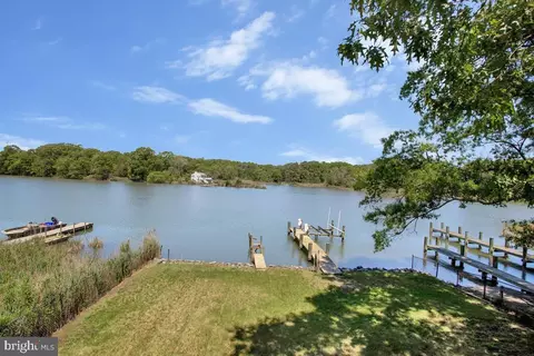 View/Area - 962 Main St, Deale, MD 20751 photo 3 of 21