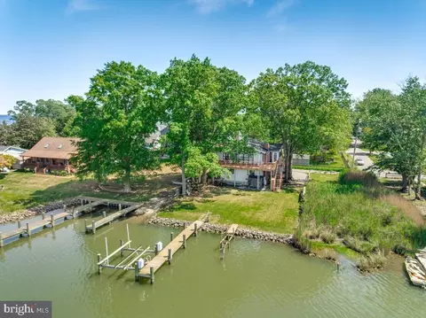 View/Area - 962 Main St, Deale, MD 20751 photo 8 of 21