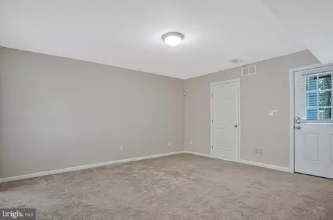 Living - 962 Main St, Deale, MD 20751 photo 6 of 7